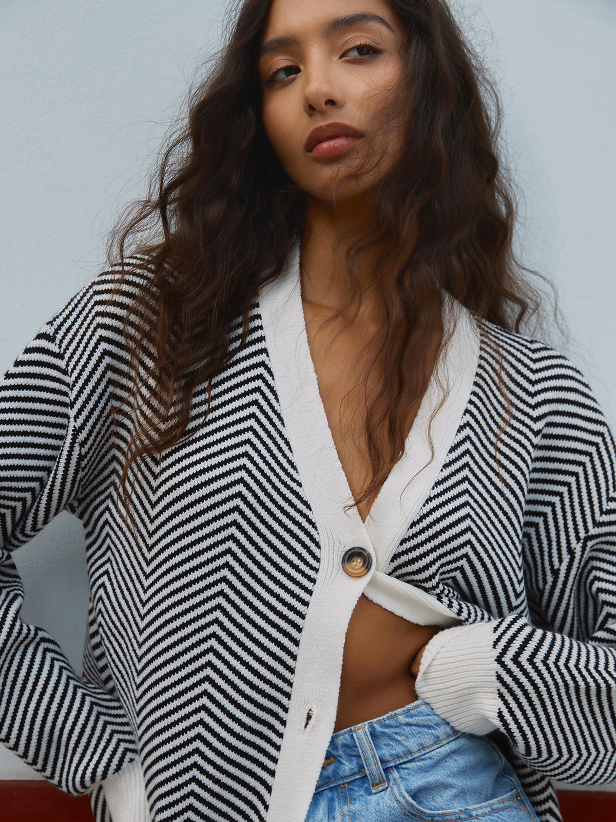 Angelique loose-fit herringbone cardigan, side view