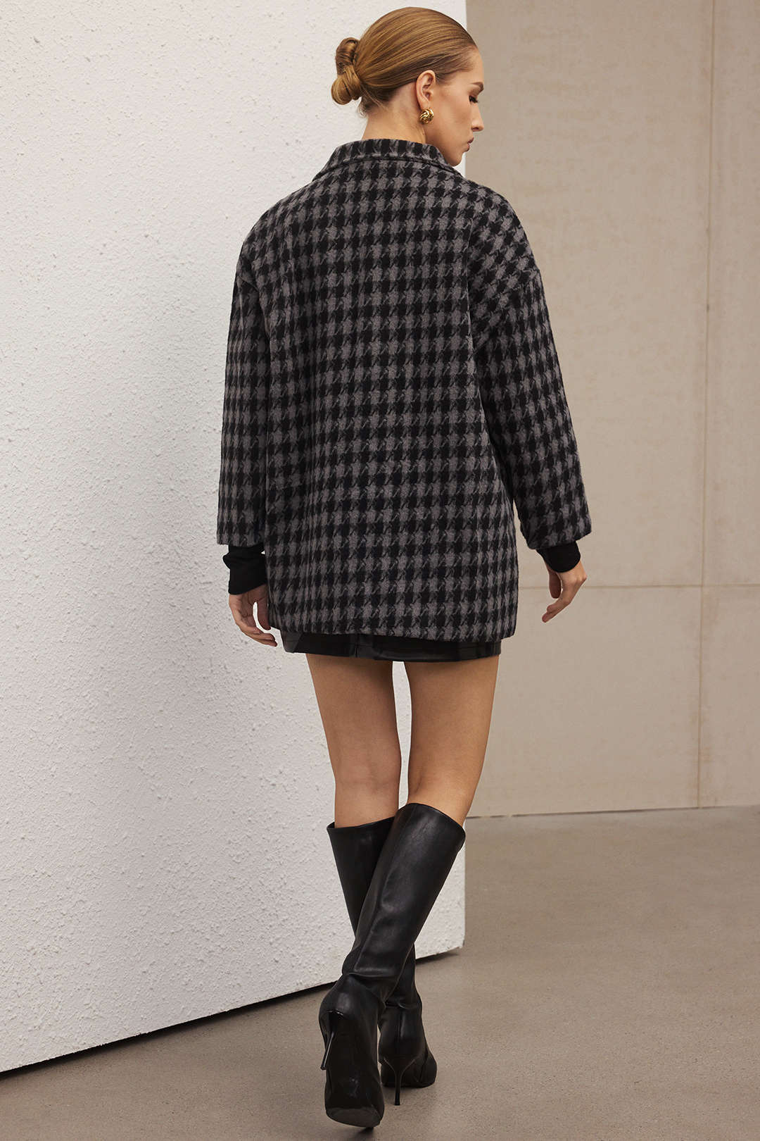 Hortense gray oversized check jacket, back view