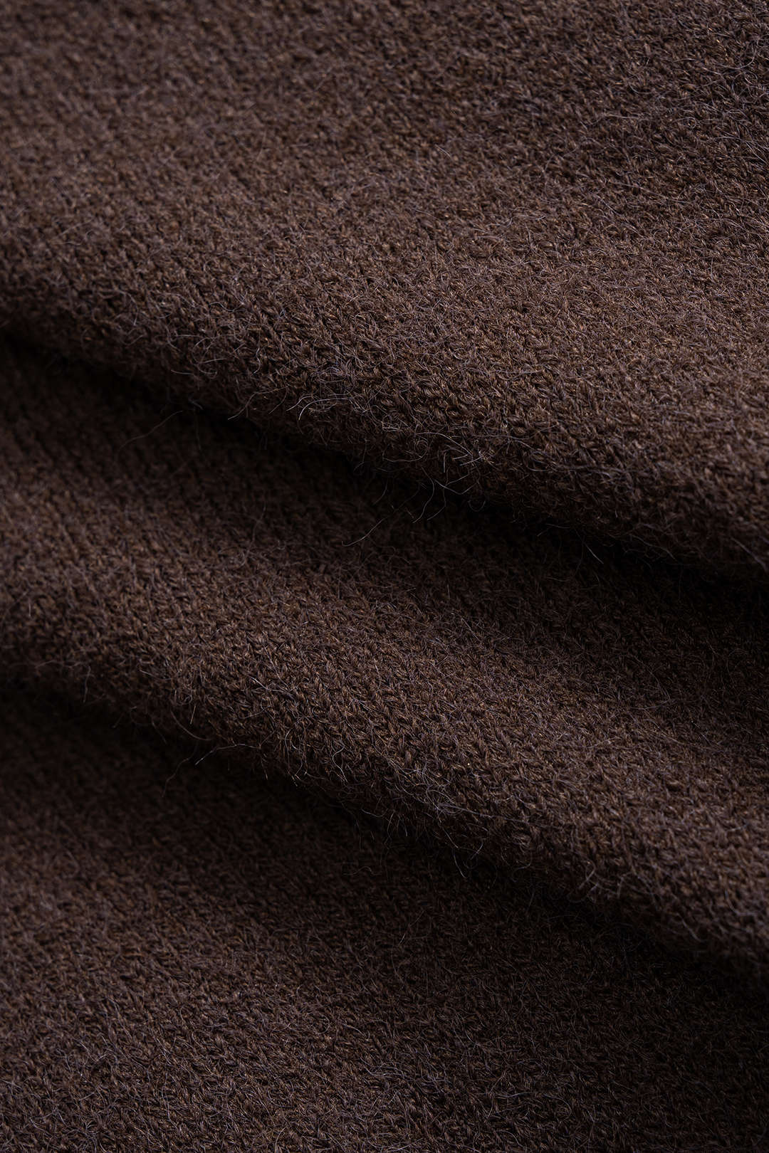 Virginie brown cardigan, close-up of the soft brushed knit