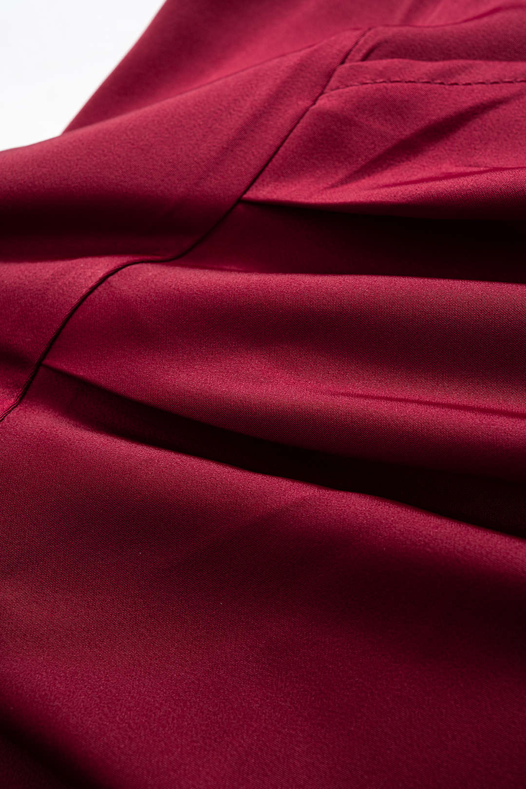 Red wrap mini dress, collar and neckline detail