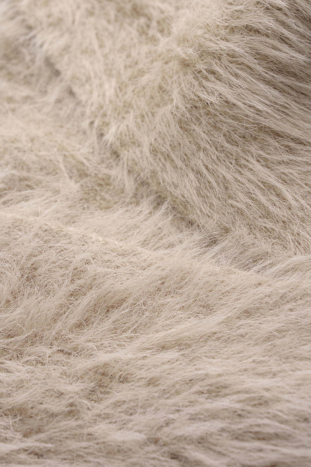 Liliane beige eyelash-knit cardigan, close-up of the long-pile yarn