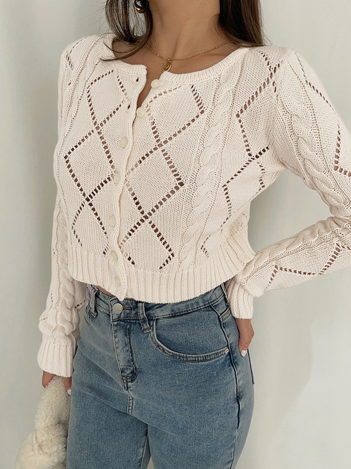 Roxane diamond openwork knit texture detail